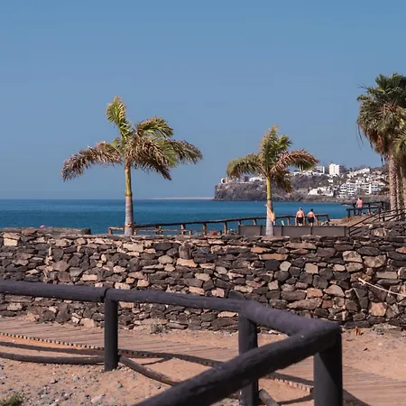 Apartman Lujo En Primera Linea De Mar Con Piscina Playa del Aguila